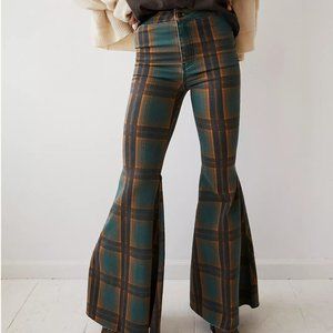 GUC Free People Just Float On Flare plaid 24 short